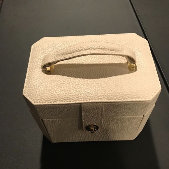 Large jewelry travel case - Picture 1 of 3